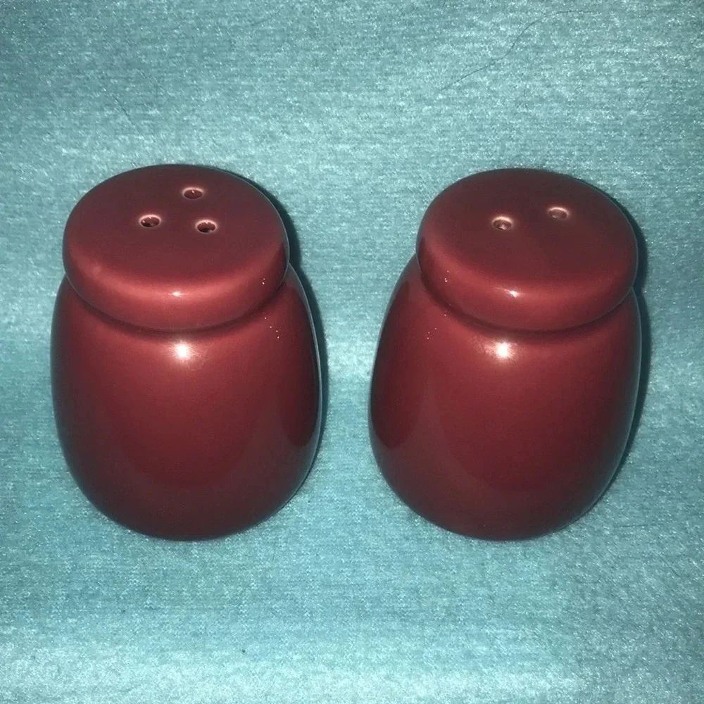 MERVYNS vintage cranberry colored platter and matching salt and pepper shakers